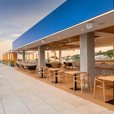 L'azure 4* Sup Hotel 4*