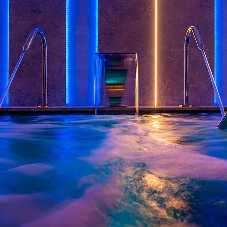 L'azure 4* Sup Hotel 4*