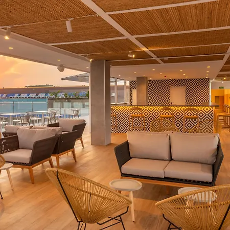 Szálloda L'azure 4* Sup 4*